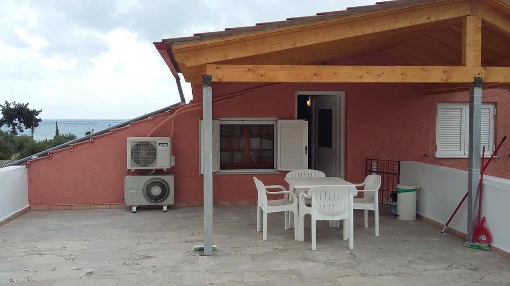 Marilena Apartments&Studios Ipsos Exterior foto