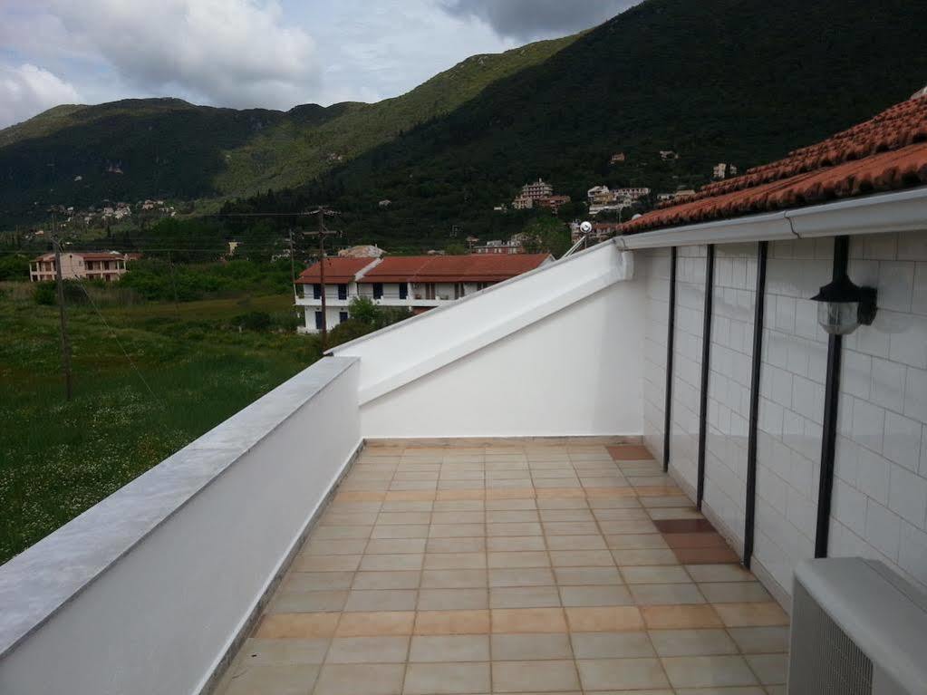 Marilena Apartments&Studios Ipsos Exterior foto